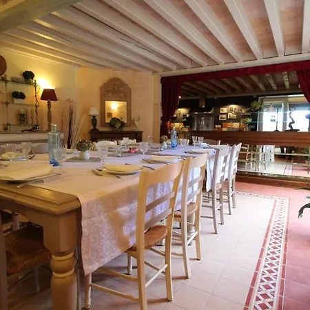 Du Hameau D'amignie * Vernay